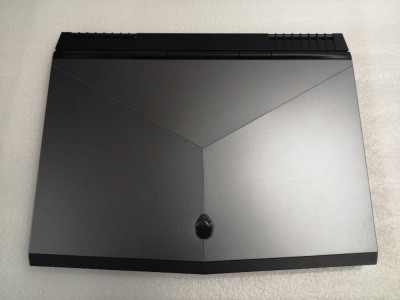 Alienware 15 R4 15.6&amp;Prime; FHD i5 8300H 16GB 128GB SSD 1TB HDD RX570 foto