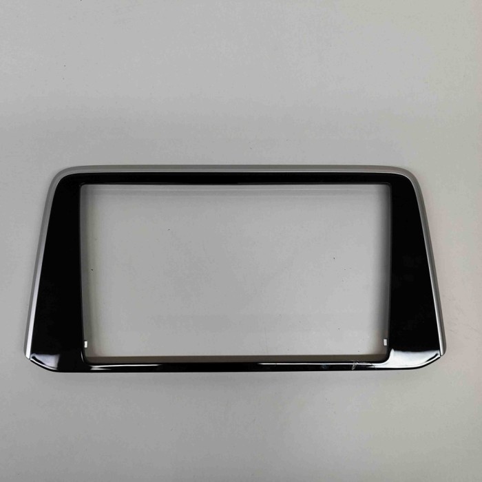 Ornament capac ecran navigație VW T-ROC A11 2023 OEM: 2GA858418 21813943