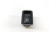 Buton geam ușă dreapta spate INFINITI Q30 2019 OEM: A2049058102 31522644
