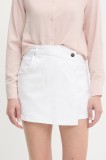 Answear Lab pantaloni scurti jeans culoarea alb, neted, high waist