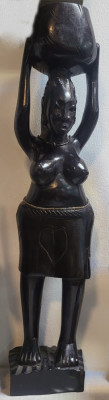Statueta africana abanos - Femeie cu vas foto