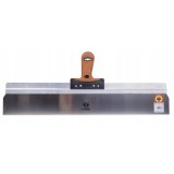 Cumpara ieftin Spaclu inox fatade, 68x10 cm x 0.5 mm, maner pluta, Olejnik