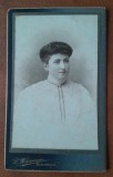 Fotografie tip CDV, tanara la 20 de ani, 1905
