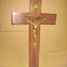 A524-Crucifix alama si lemn vechi mahon intarsiat anii 1900-1930.