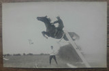 Militar roman calare in cursa cu obstacole// foto tip CP 1912
