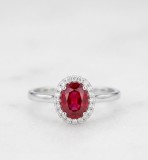 Cumpara ieftin Inel din Argint 925 cu Zirconiu Rosu Oval si Halo de Cristale