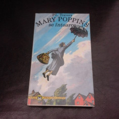 MARY POPPINS SE INTOARCE - P.L. TRAVERS