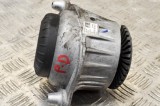 Suport motor dreapta MERCEDES-BENZ C W205 2016 OEM: A2052406517 13844414