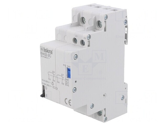 Releu bistabil de impulsuri DPDT 32A IP20