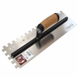 Gletiera inox, intarita, cu zimti 12x12, Premium Silver, 40.6x13 cm x 0.7 mm, maner piele Alcantara, Olejnik