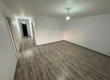 Vand apartament 3 camere