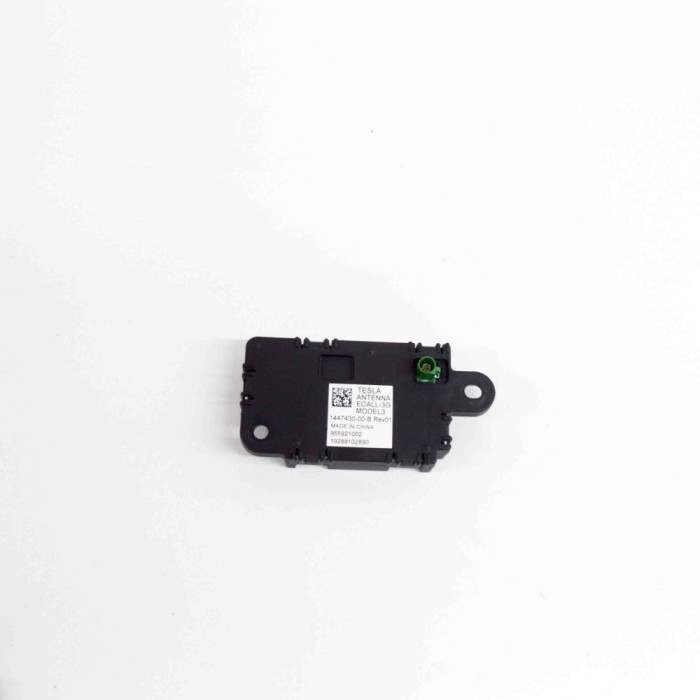 Amplificator de antena TESLA MODEL 3 2020 OEM: 1447430-00-B