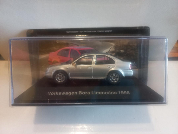 Macheta Volkswagen Bora Limousine - 1988 1:43 Deagostini Volkswagen