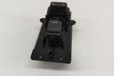 Buton geam ușă dreapta față HONDA CIVIC X Hatchback FC_, FK 2021 OEM: 83545-TGG-A110-BLK,83545TGGA110BLK 27524734 foto