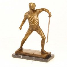 Omul cu spada- statueta din bronz pe soclu din marmura KF-30