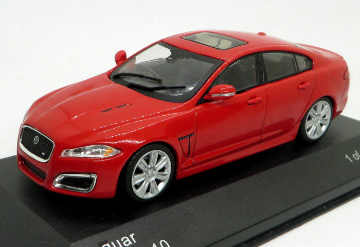 WHITEBOX Jaguar XFR limousine 2010 ( red ) 1965 1:43