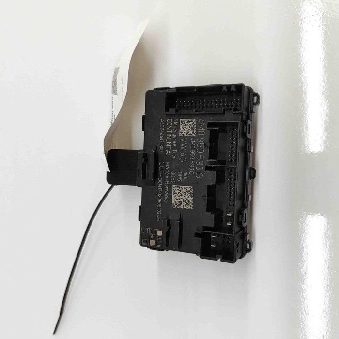 Modul de control ușă dreapta față AUDI Q7 4M 2016 OEM: 4M0959593G,4M0959593C,A2C7466071300 28424193