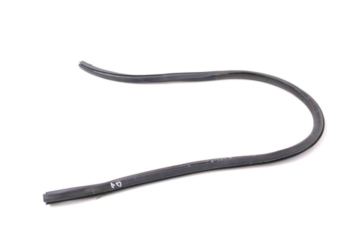 Garnitura ușă dreapta față VW CC 358 2012 OEM: 3C8867911