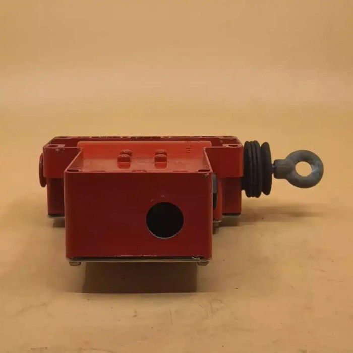 TELEMECANIQUE XY2-CE2A250