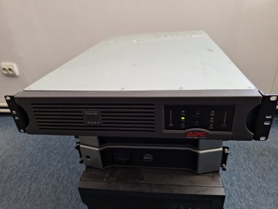 APC Smart-UPS 3000 VA USB şi Serial RM 2U 230 V, SUA3000RMI2U foto