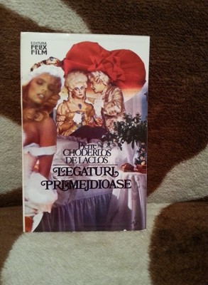 LEGATURI PRIMEJDIOASE-CHODERLOS DE LACLOS foto