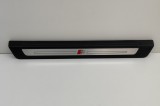 Ornament prag st&acirc;nga față AUDI Q5 FY 2017 OEM: 80A947417 22370781