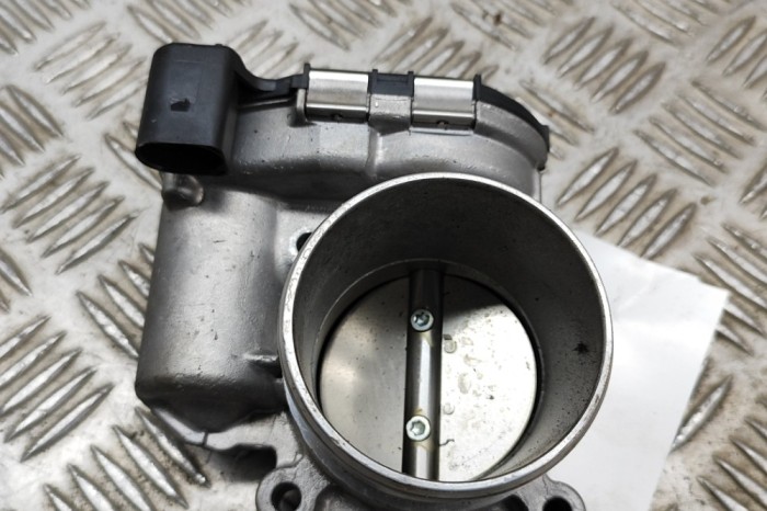 Corp clapetă PORSCHE MACAN DKN 2021 OEM: 06K133062AK 23664304