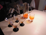 Carafa (cana) 1000 ml si un pahar + 4 pahare pt. cocktail lucrate manual an &#039;70