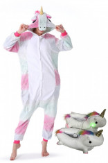 PJS181-100 Set pijama kigurumi + papuci de casa model unicorn foto