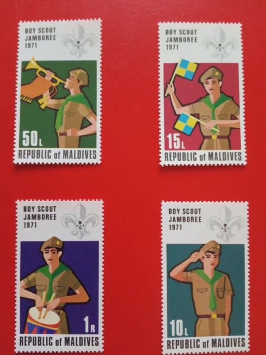 MALDIVE, SCUTISM - SERIE COMPLETĂ MNH