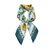 Cumpara ieftin Esarfa satin patrata florala verde