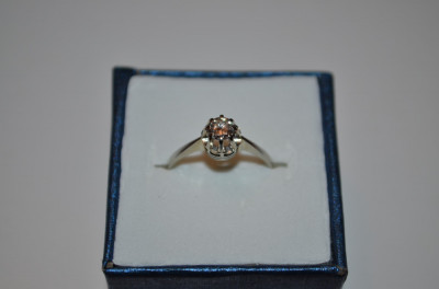 INEL AUR alb 14K + 1 Diamant = 0.30ct. - Model Solitaire - De logodna! foto