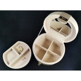 Cumpara ieftin Caseta de Bijuterii Valentino - Piele ecologica - Rosie / Neagra / Bej - WZ4201