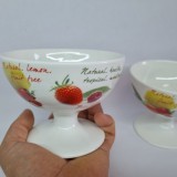 Set 2 boluri cu picior din portelan pentru salate de fructe
