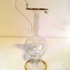 * Carafa mica sticla transparenta cu margine aurie, 17 cm inaltime, eleganta