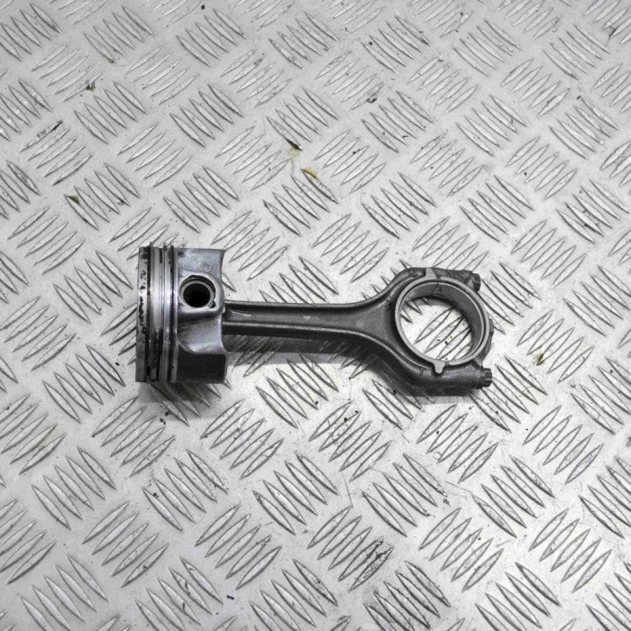 Piston AUDI A4 Avant 8W5, B9 2016 OEM: 04E198401AB,04E107065ED