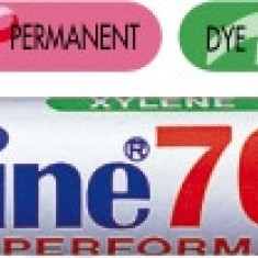 Permanent Marker Artline 700, Corp Metalic, Varf Rotund 0.7mm - Negru