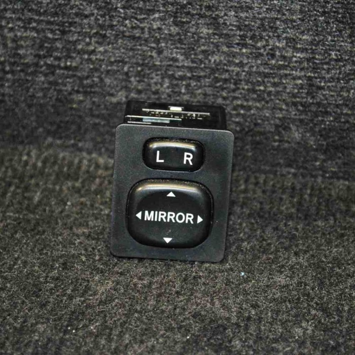 Comutator TOYOTA RAV 4 II _A2_ 2004 OEM: 769746B183574 1535485