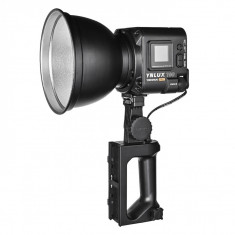 KIT Lampa Video LED Yongnuo LUX100 PRO cu hand grip NP-F si temperatura de culoare 2700K-65​00K