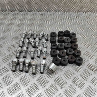 Set prezoane roata VW T-CROSS C11 2024 OEM: WHT001812,1K0601173,5Q0698137 31405294 foto