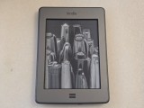 E-book reader Amazon Kindle Touch Generatia 4 Model D01200 - 4GB, Wi-Fi, Ecran 6" E-Ink