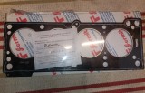 Cumpara ieftin Garnitura chiulasa Super Nova / Solenza Fermit, Dacia, Array