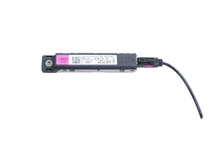Amplificator de antena AUDI Q5 FY 2021 OEM: 80A035225D