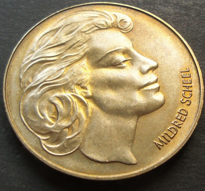 Medalie DEUTSCHE KREBSHILFE MILDRED SCHEEL - GERMANIA 1979 *cod 2455 foto