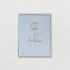 Adela, tablou din fir continuu de sarma placata cu aur, 16×21 cm,