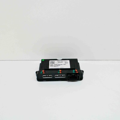 Modul de control ușă dreapta față TESLA MODEL S 2016 OEM: 1003101-00-E,P0748V01D,P0748P14B,A-0748G03Q 14697316 foto