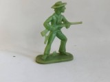 bnk jc Romania - figurina de plastic - cowboy cu pusca