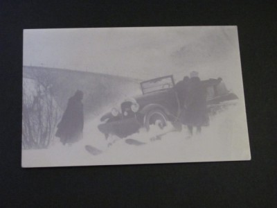 Automobil clasic decapotabil &amp;icirc;nzăpezit - Carte Poștală Franța ,Necirculată foto