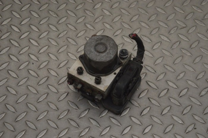 Pompa ABS TESLA MODEL S 2017 OEM: 1037797-00-D 21741281
