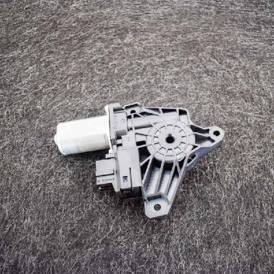 Motor macara geam ușă dreapta spate MERCEDES-BENZ GLA X156 2018 OEM: A2469063200 3397902 foto